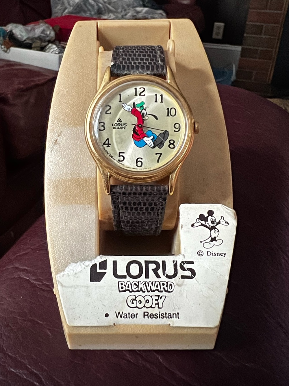 VTG Lorus by Seiko Goofy Quartz Watch Unisex Gold Tone Leather Band New In Case